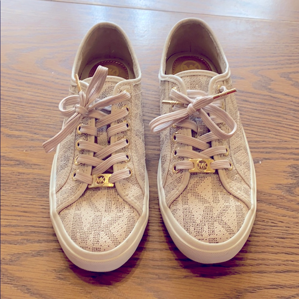 Michael Kors tennis shoes size 8